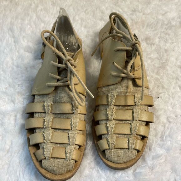 Blowfish Malibu beige faux leather and canvas lace up flats size8 - Picture 4 of 10